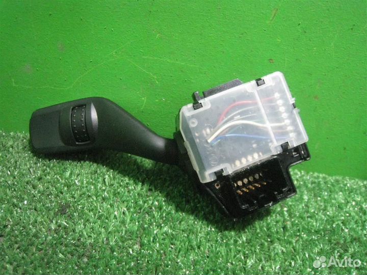 Подрулевой переключатель стеклоочистителя Ford Fo