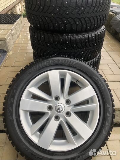 Bridgestone Blizzak Spike-01 205/55 R16 93