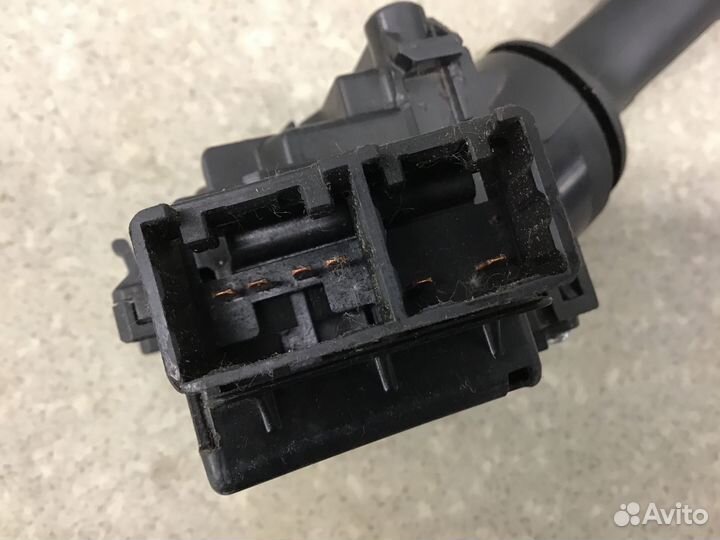 Переключатель стеклоочистителей Toyota Corolla E18