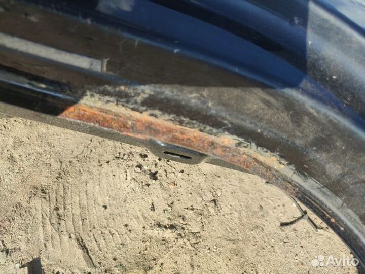 Стойка кузова центральная правая Volkswagen Passat