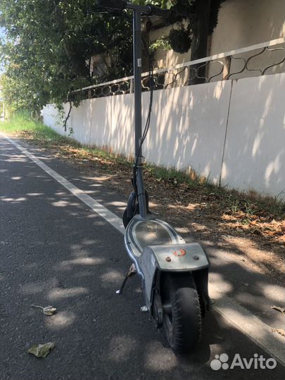 Электросамокат для взрослых и детей