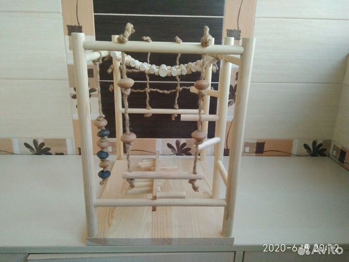 Игровая площадка для попугая