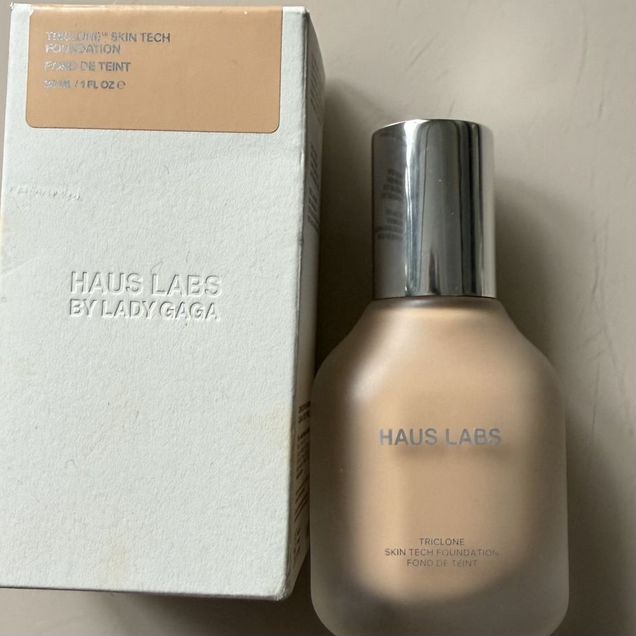 Haus Labs Triclone Skin Tech Foundation