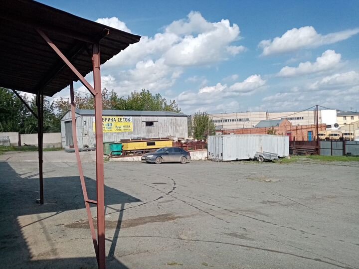 Открытая асфальтированная площадка