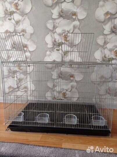 Клетка для крупного попугая