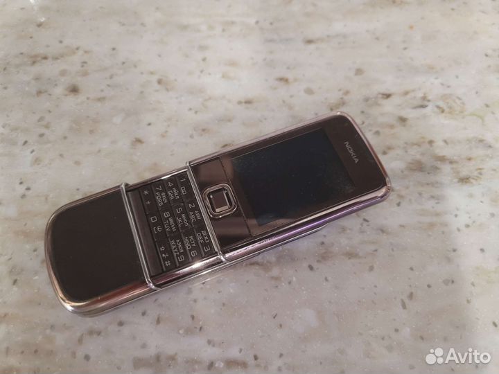 Nokia 8800 sapphire arte