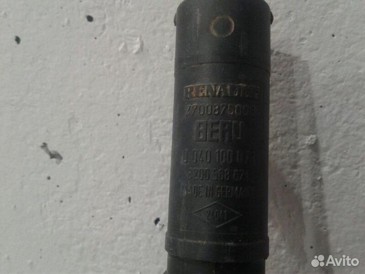 Катушка зажигания Renault Duster F4RA400 2013