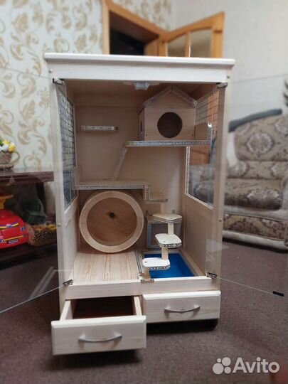 Клетки и витрины