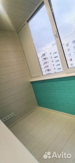 Остекление и отделка балконов. Установка окон