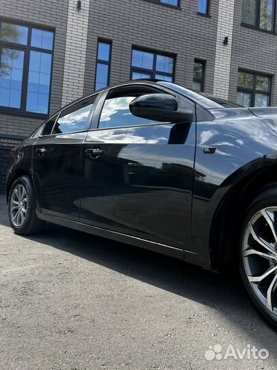 Chevrolet Cruze 1.6 МТ, 2010, 280 000 км