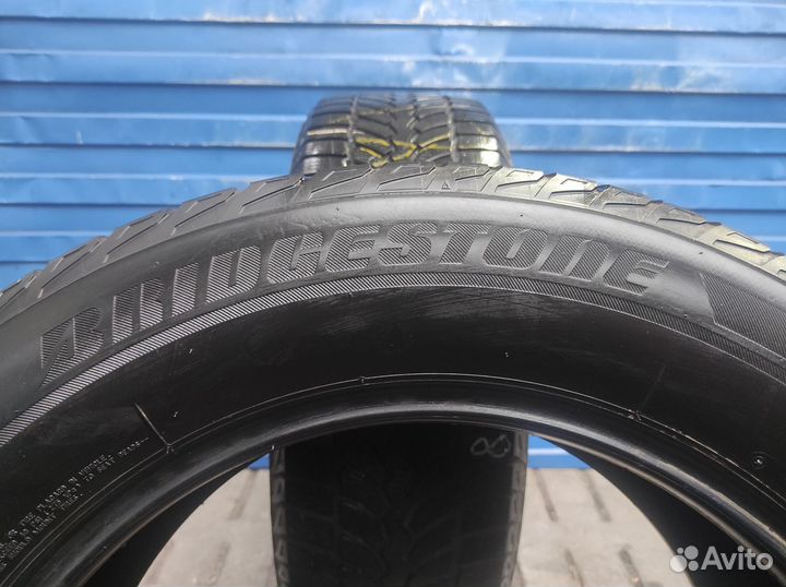 Bridgestone Blizzak LM-80 235/60 R18 107H