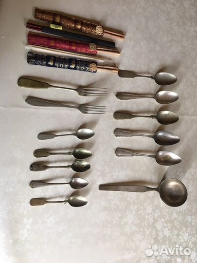 Ложки вилки ножи палочки суши