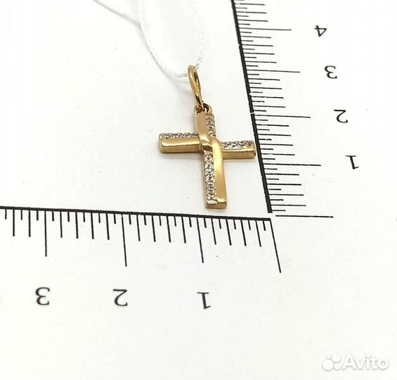 Золотая подвеска с камнем