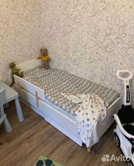 Детская кровать для маленьких