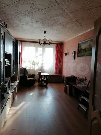 3-к. квартира, 70 м², 2/4 эт.