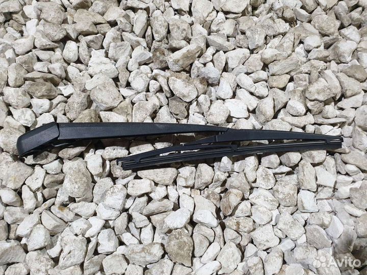 Поводок заднего дворника Mazda 3 BL