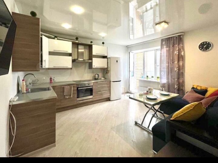 2-к. квартира, 72 м², 9/10 эт.