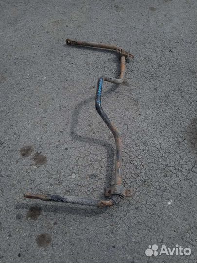 Стабилизатор задний Nissan Terrano 2 Ниссан