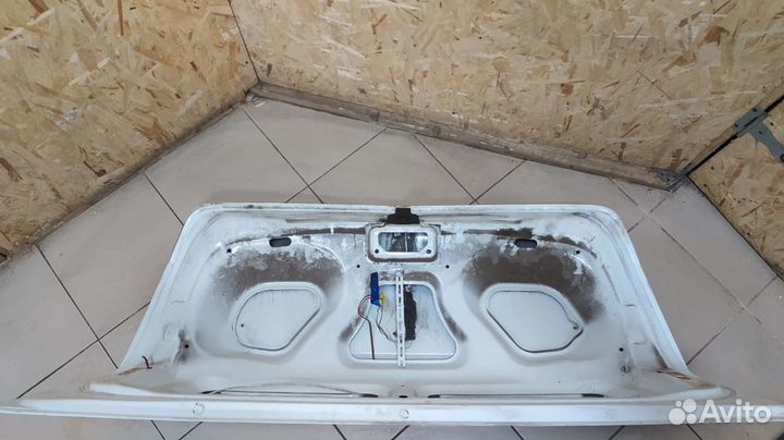 Крышка багажника Renault Logan I