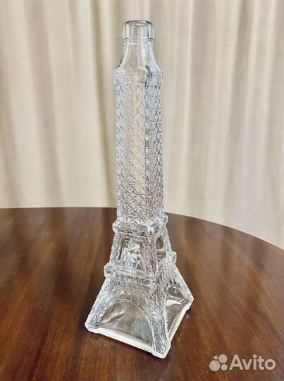 Графин Эйфелева башня