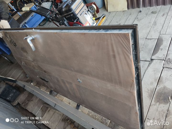 Дверь металлическая тамбурная бу