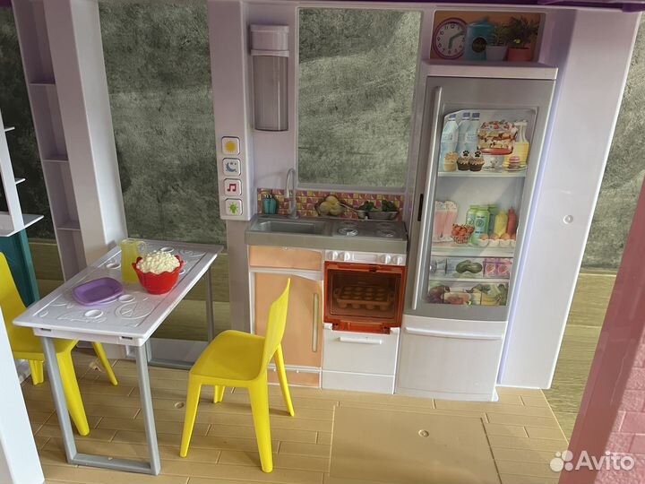 Дом для кукол Mattel Barbie