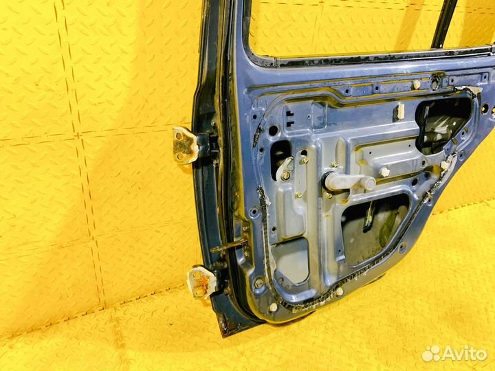 Дверь зад.правая Nissan March / Micra K11 92-02