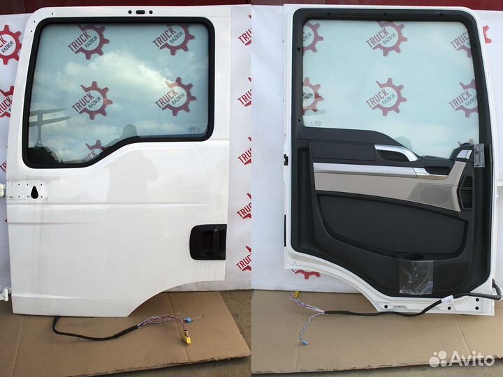 Дверь в сборе правая MAN TGS, TGL, TGM