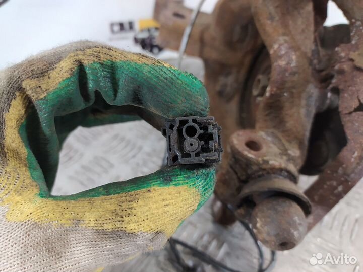 Кулак поворотный передний правый R Mazda CX-5