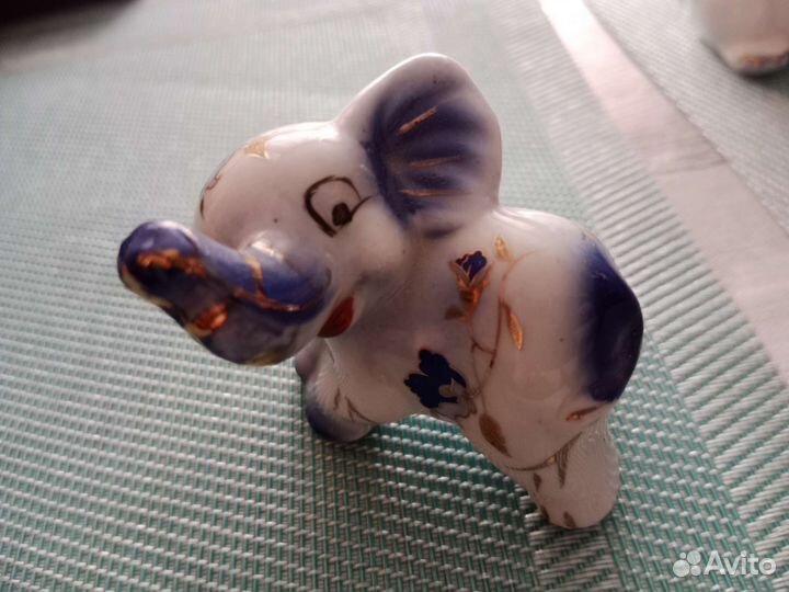 Сувениры фигурки игрушки