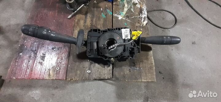 Подрулевой переключатель renault logan 1