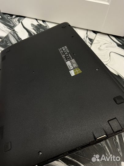 Ноутбук asus
