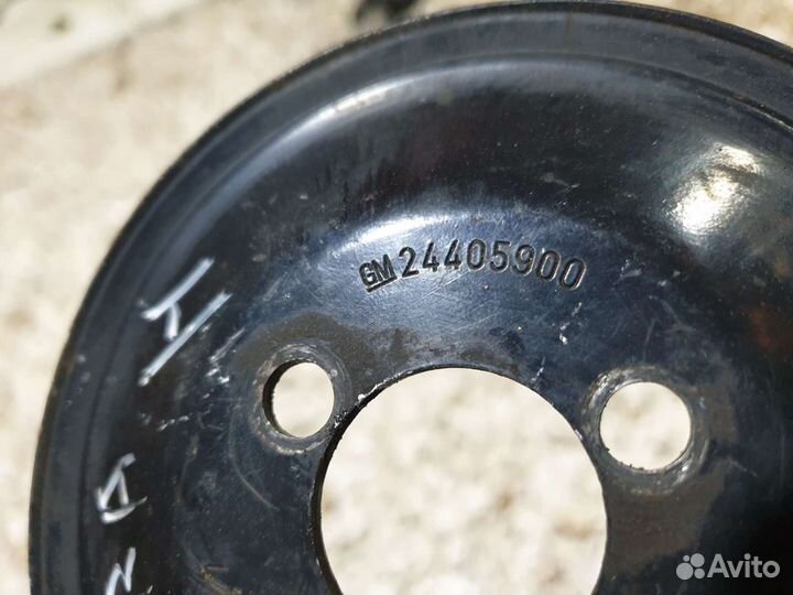 Шкив помпы Opel Astra H