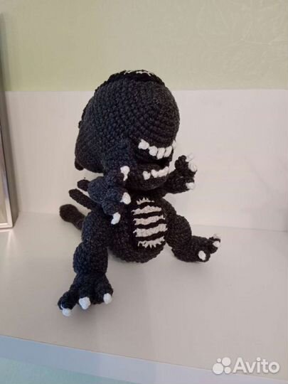 Чужой ручная работа