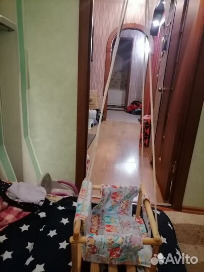 Детская качелька