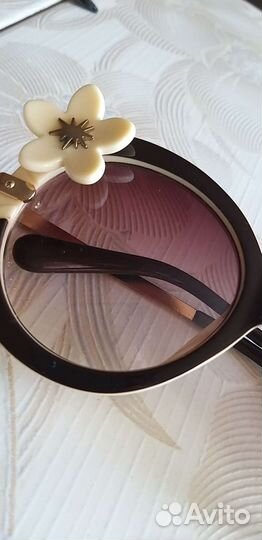 Солнцезащитные очки женские