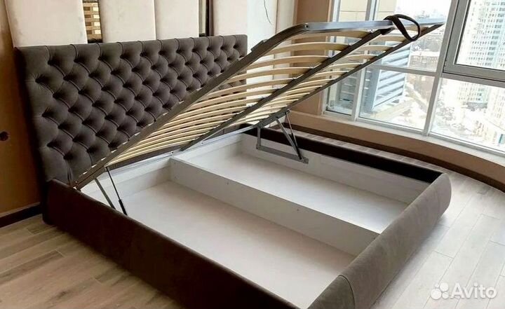Двуспальная кровать от производителя