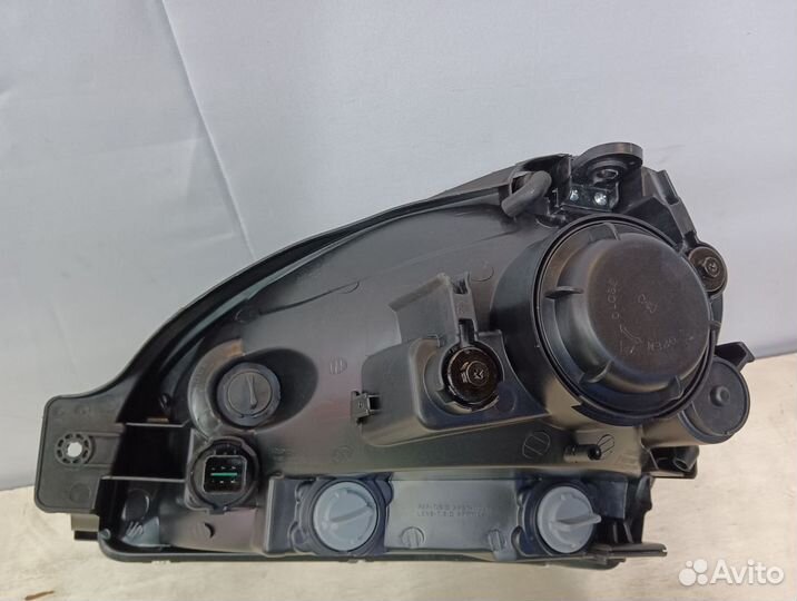 Фара правая Hyundai Tucson 1 JM 2004-2009