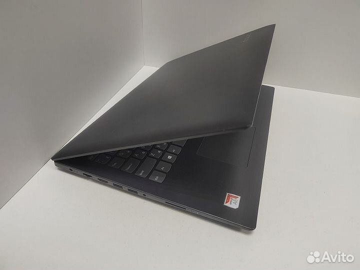 Ноутбук Lenovo IdeaPad 330-15AST