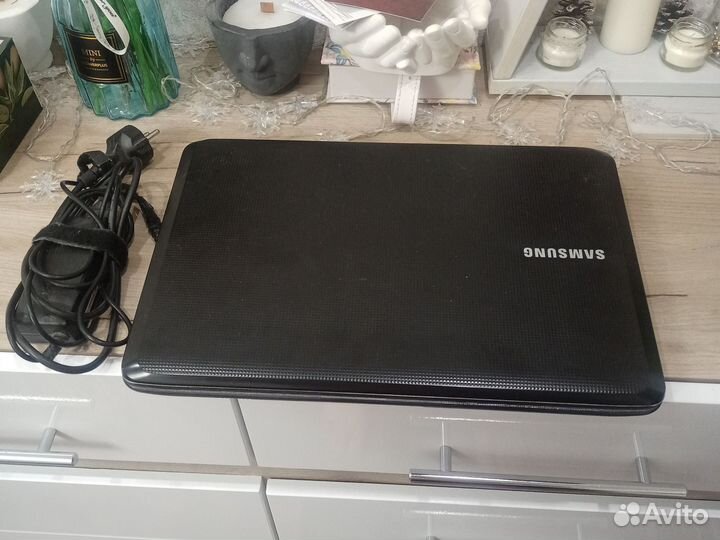 Ноутбук samsung R530