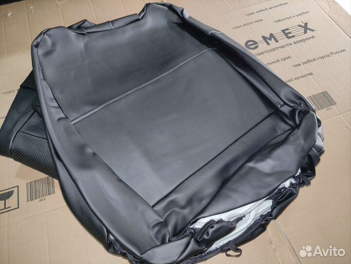 Чехлы Рено Каптюр, черные, экокожа