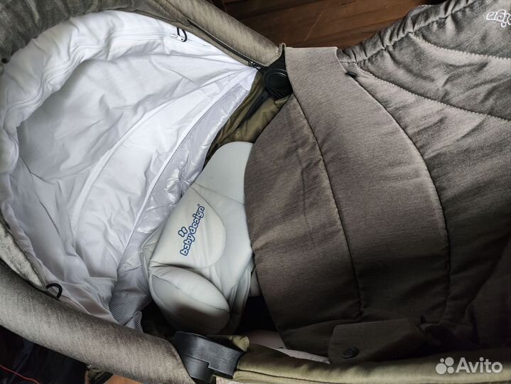 Коляска 3 в 1 с автолюлькой