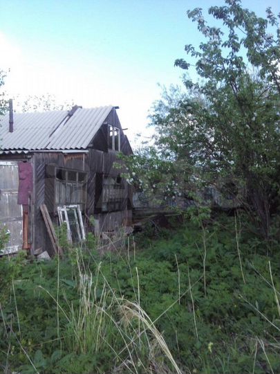 Дача 20 м² на участке 9 сот.