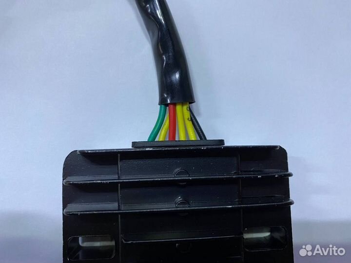 Реле зарядки (регулятор напряжения) rockot (164FM