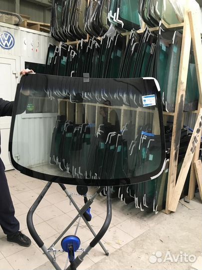 Лобовое стекло на Шевроле Авео