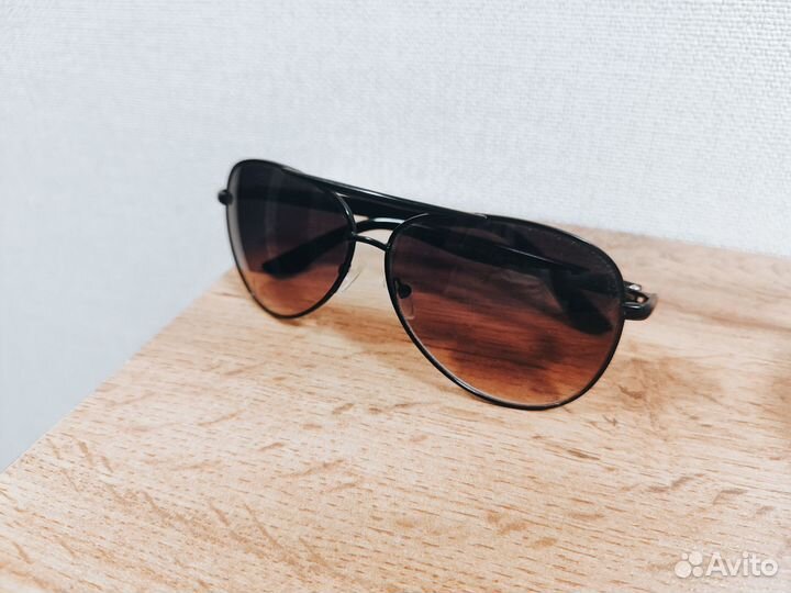 Солнцезащитные очки женские H&M