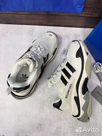 Кроссовик adidas x balenciaga triple s мужские