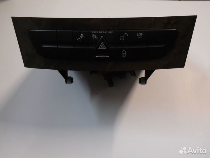 Панель управления Мерседес Е211
