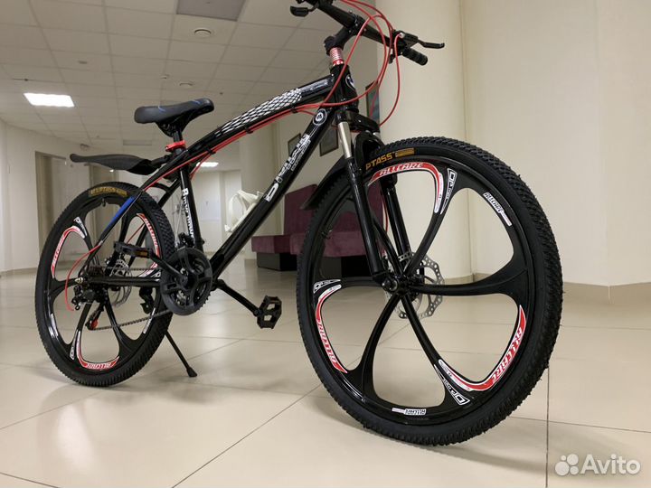 Велосипед на литых дисках