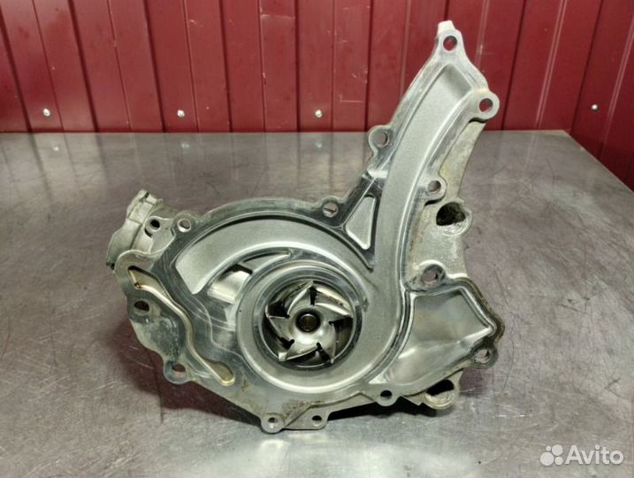 Помпа Mercedes C-Class W204 M272 3.0I 2007